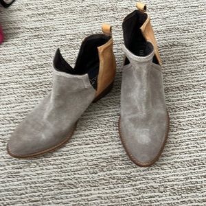 Diba True suede Booties
